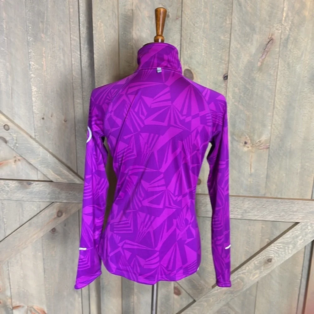 Nike Dri-Fit running top with reflective details Size Medium Magenta / pink